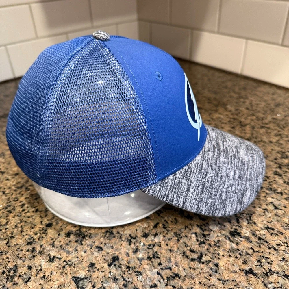 Tampa Bay Lightning NHL Fanatics Authentic‎ Pro Mesh Trucker Hat Cap Snapback